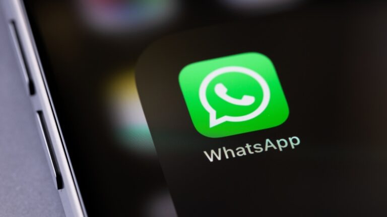 WhatsApp Now Lets You Call Select Members of a Group Chat